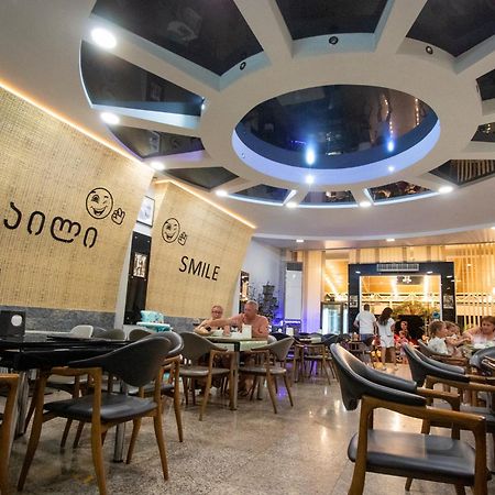 Hotel Smile Kobuleti Bagian luar foto