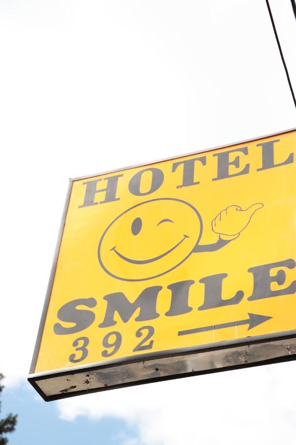 Hotel Smile Kobuleti Bagian luar foto