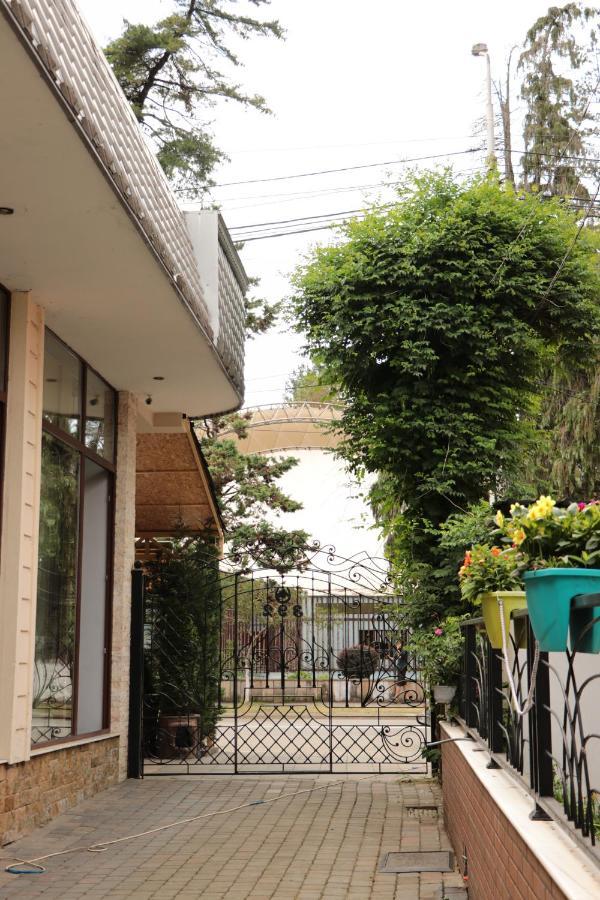 Hotel Smile Kobuleti Bagian luar foto