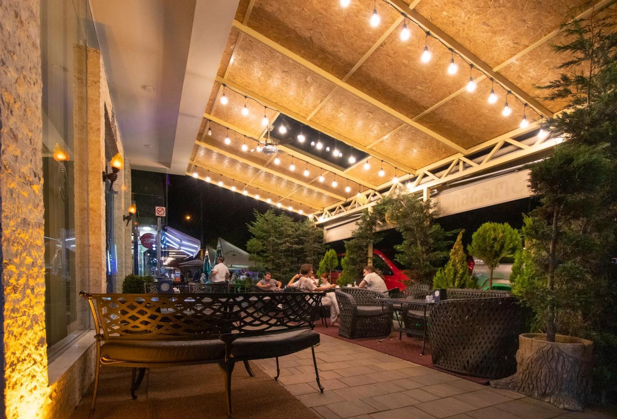 Hotel Smile Kobuleti Bagian luar foto