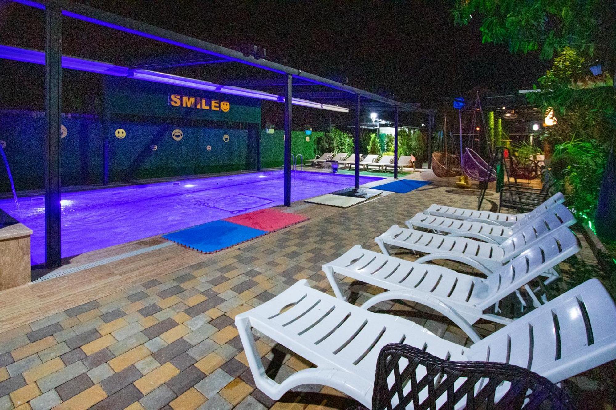 Hotel Smile Kobuleti Bagian luar foto