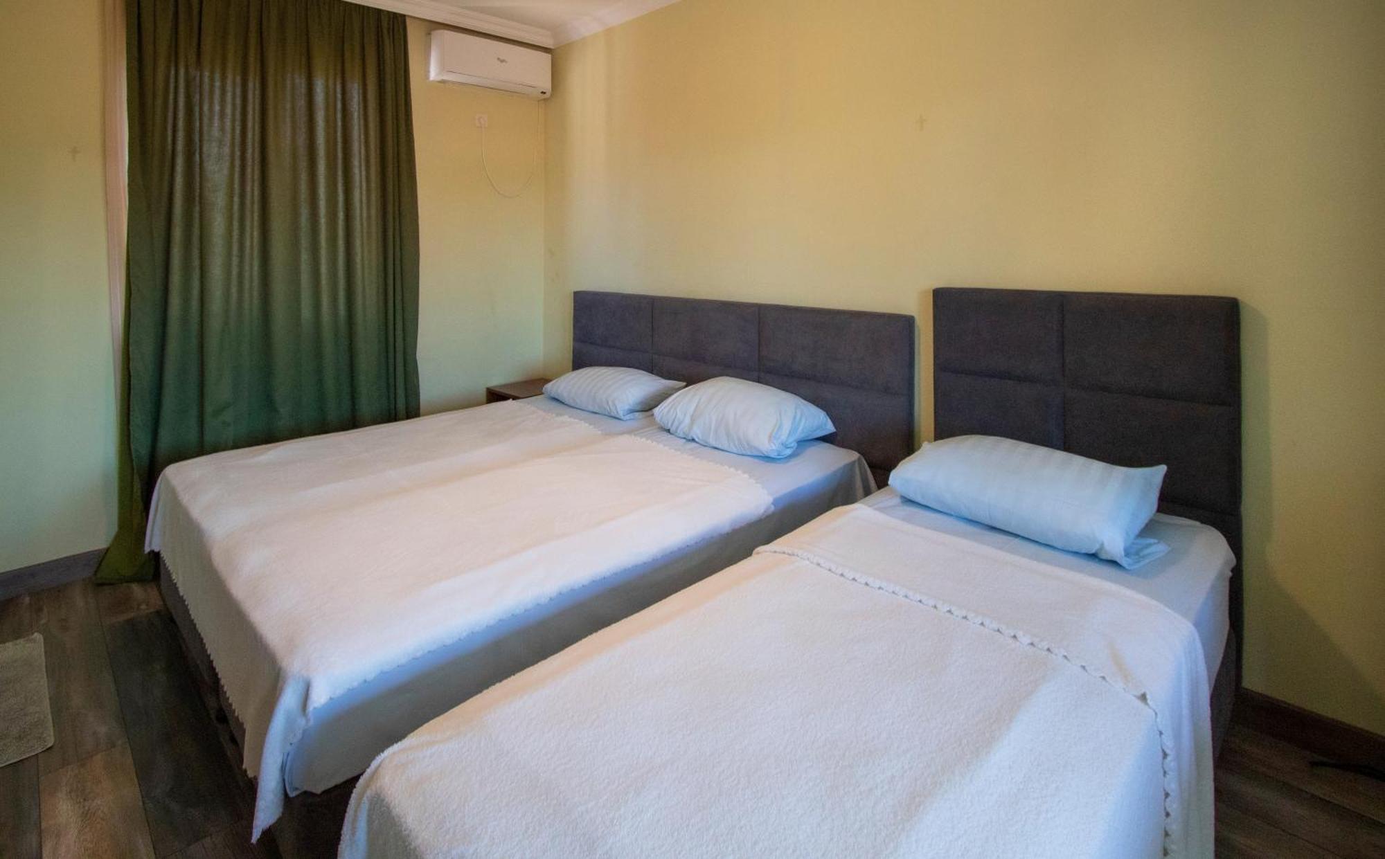 Hotel Smile Kobuleti Bagian luar foto