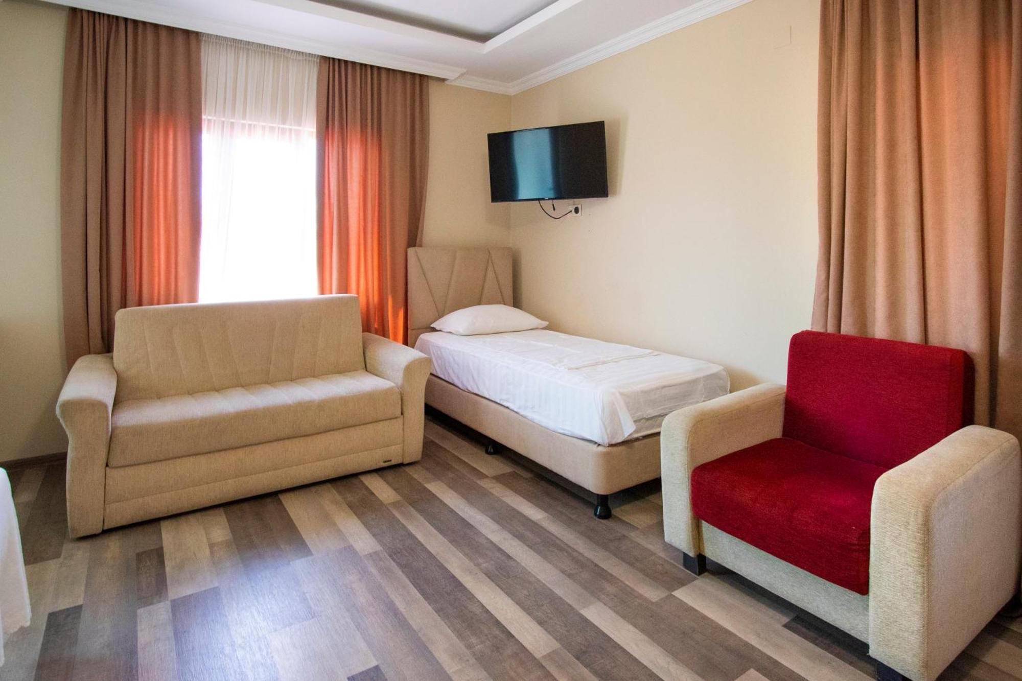 Hotel Smile Kobuleti Bagian luar foto
